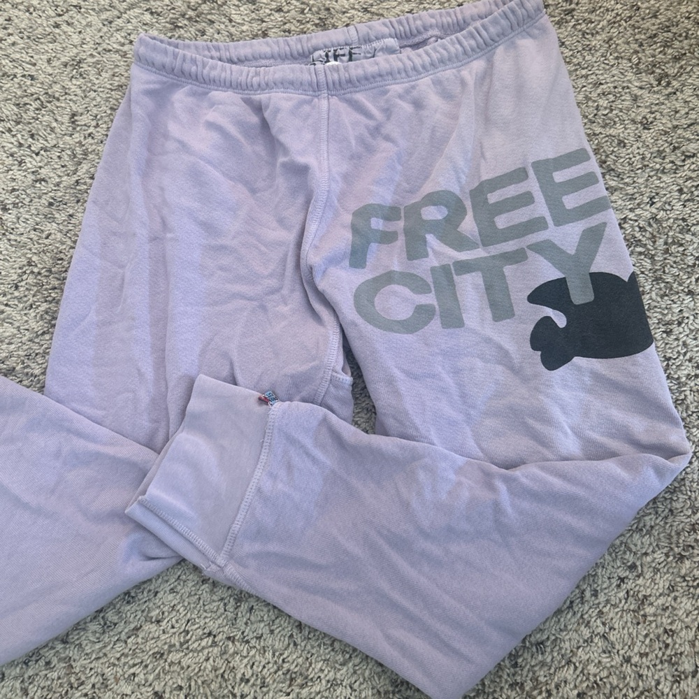 Free City Sweatpants - Medium